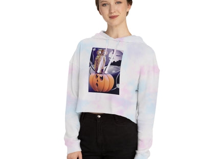 The Startled Pumpkin Women’s Cropped Hooded Sweatshirt