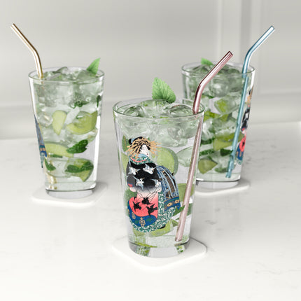 Japanese Woman by Keisai Eisen Glass, 16oz