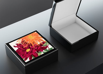 Dahlia by Tanigami Kônan Jewelry Box