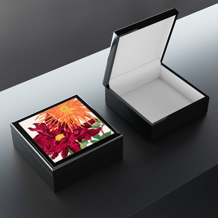 Dahlia by Tanigami Kônan Jewelry Box
