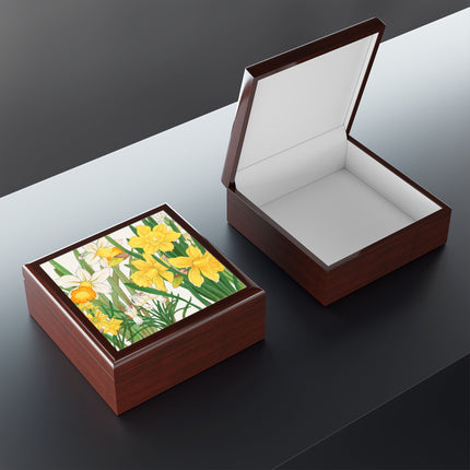 Daffodil by Tanigami Kônan Jewelry Box
