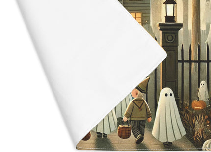 Ghostly Welcome – A Halloween Night Placemat, 1pc