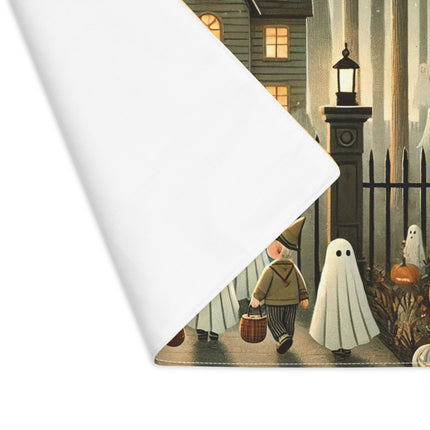 Ghostly Welcome – A Halloween Night Placemat, 1pc