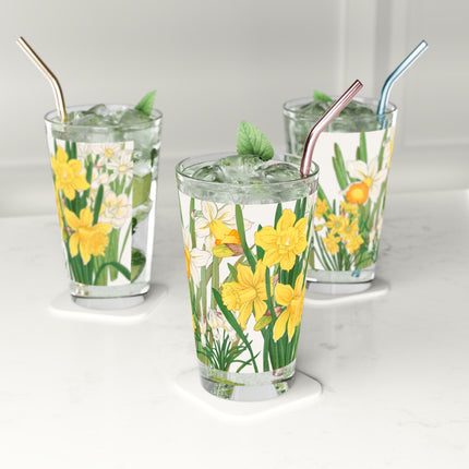 Daffodils by Tanigami Kônan Pint Glass – Spring Blooms & Japanese Woodblock Elegance