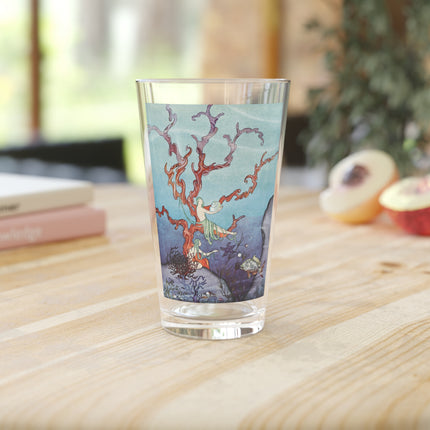 Beautiful Shells by Virginia Frances Sterrett Glass, 16oz