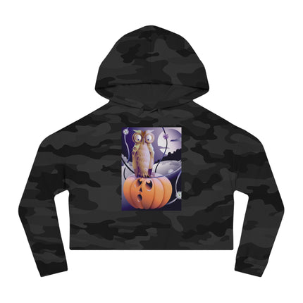 The Startled Pumpkin Women’s Cropped Hooded Sweatshirt